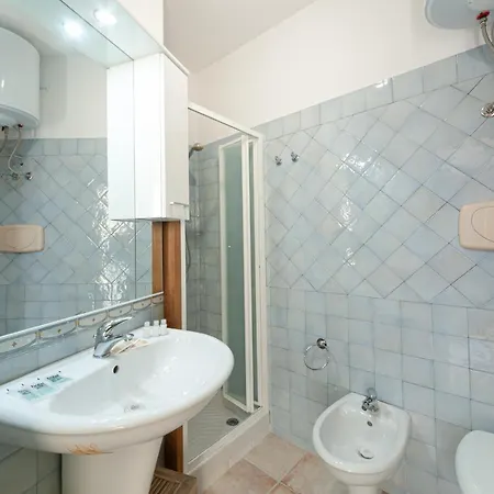 아파트 Confort Sea View & Castle 카스텔사르도